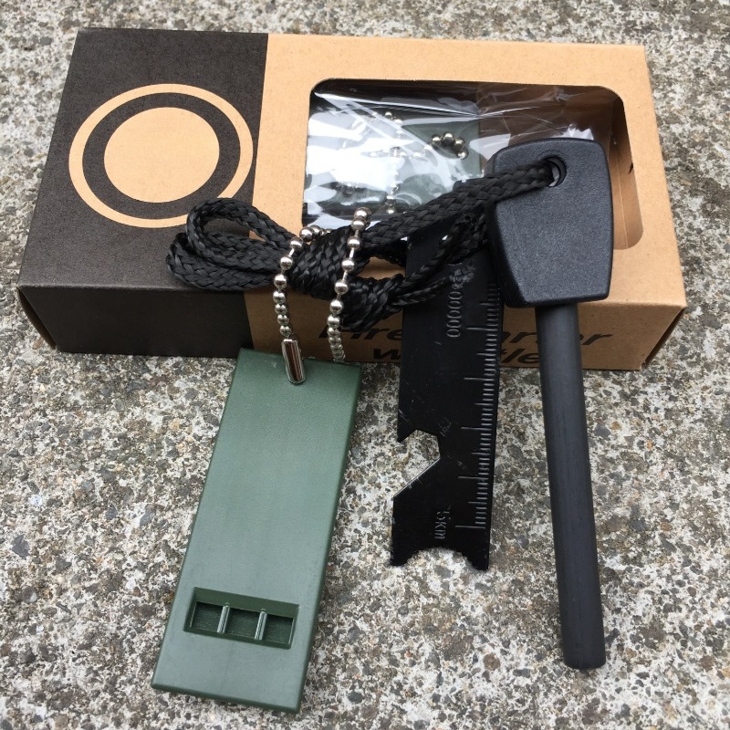 Ferro Rod Striker - Outdoor-Überlebens-Feuerstarter-Set, Ferrocerium-Stab mit Multifunktions-Schaber & Notfallpfeife