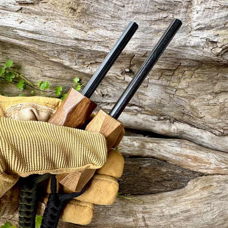 Ferro Rod Striker - Neuer Feuerstein-Feuerstarter für den Außenbereich mit