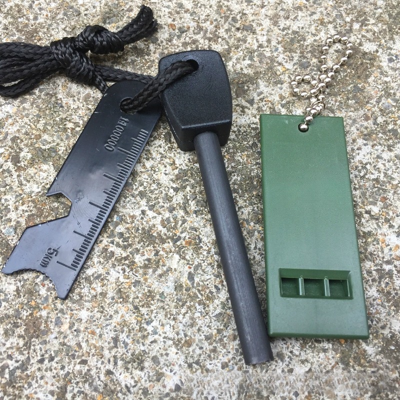 Outdoor-Überlebens-Feuerstarte – Ferro Rod Striker Bewertung und Preis